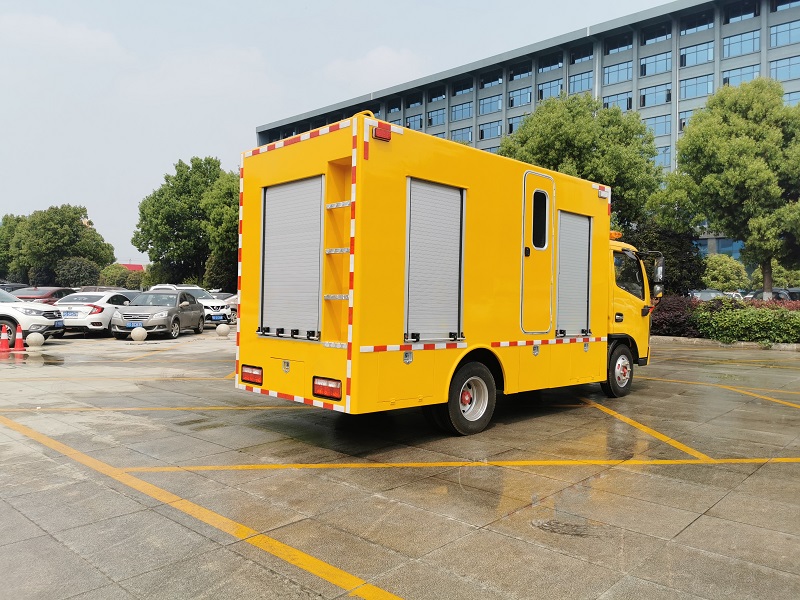 东风多利卡D6救险车