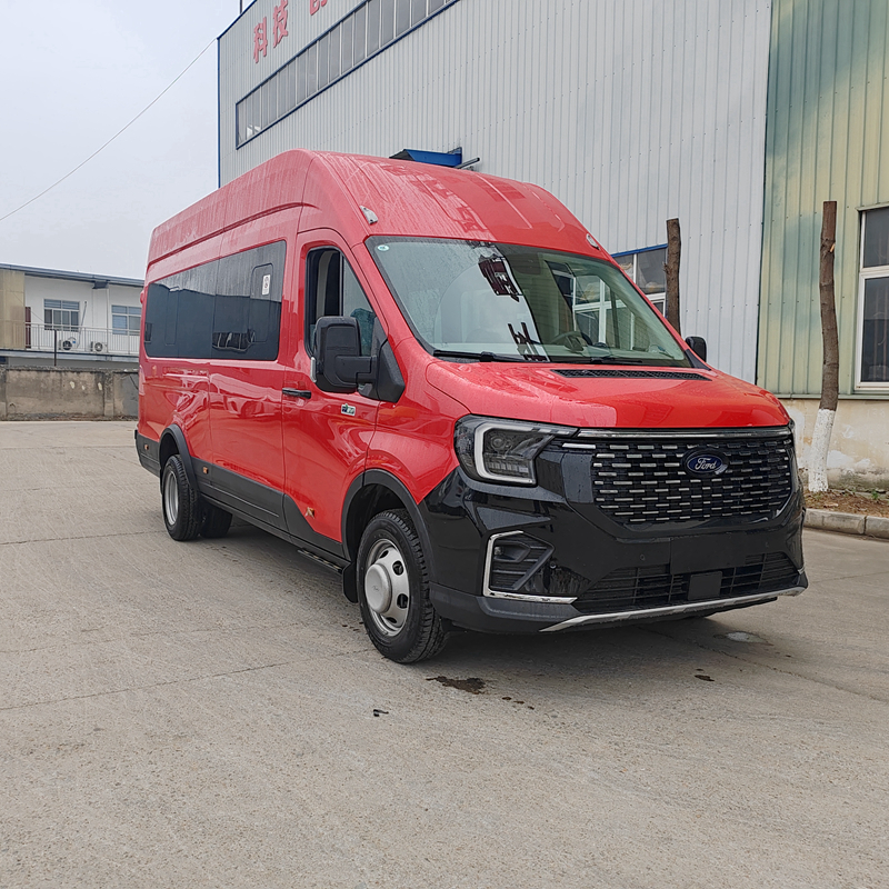 福特全顺T8加长轴运兵车